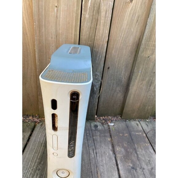 Microsoft Xbox 360 60GB Console ONLY - UNTESTED - Picture 7 of 10